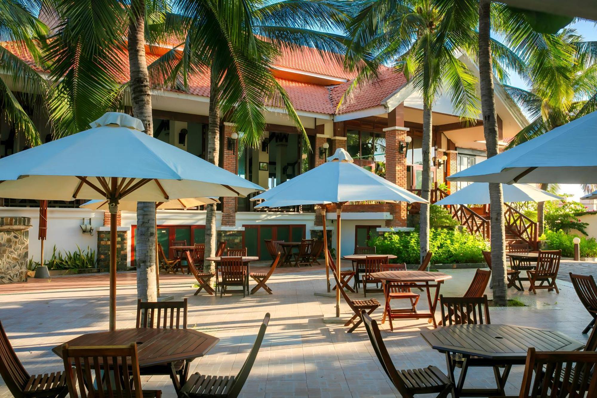 Sea Lion Beach Resort Mui Ne Exteriör bild
