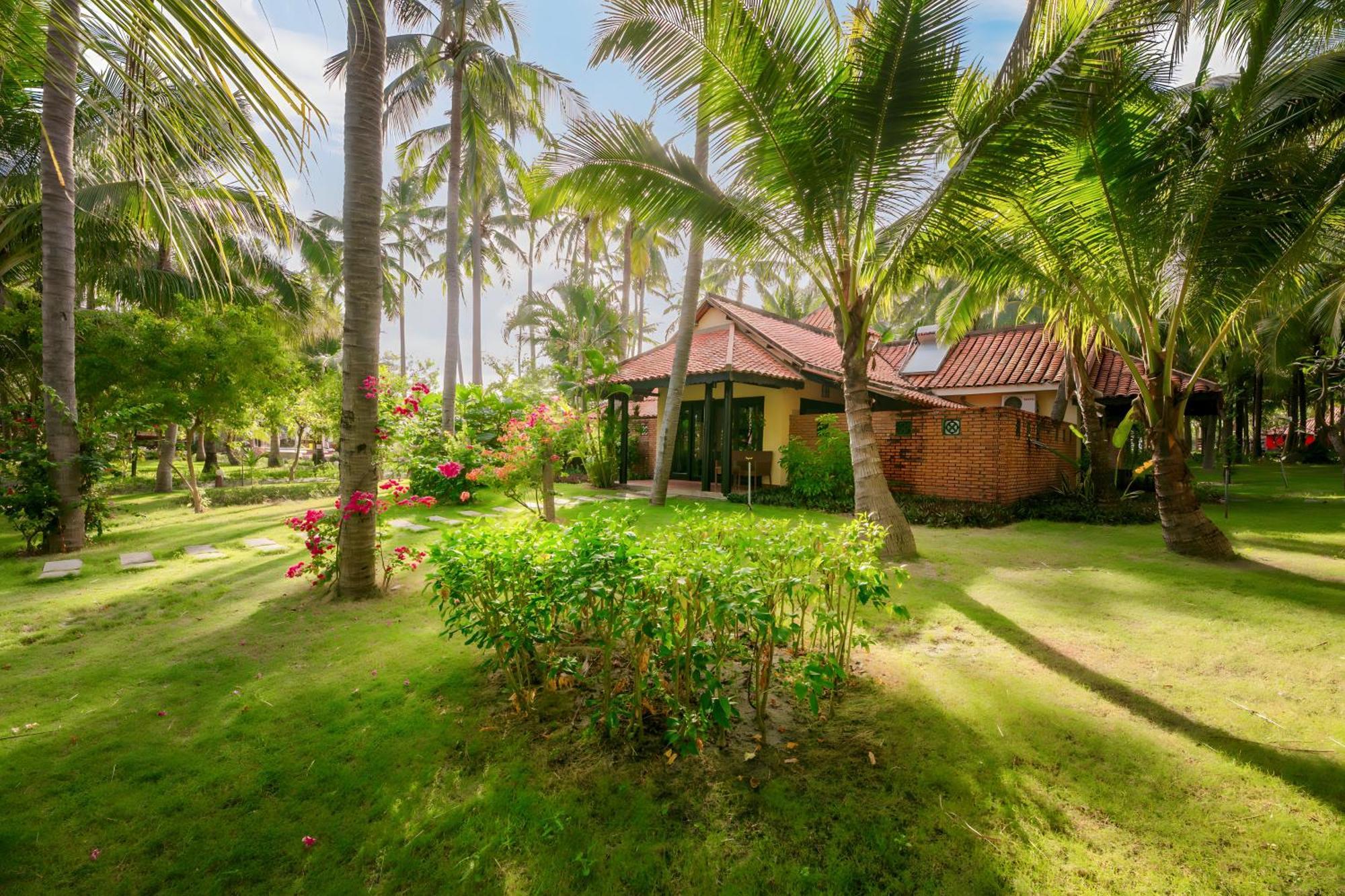 Sea Lion Beach Resort Mui Ne Exteriör bild