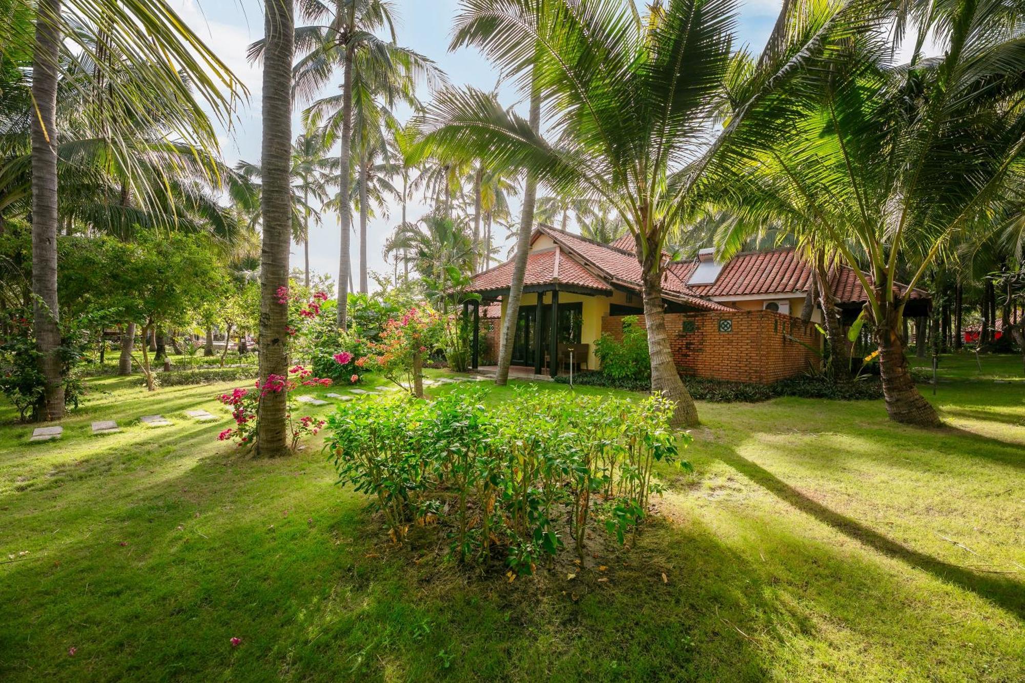 Sea Lion Beach Resort Mui Ne Exteriör bild